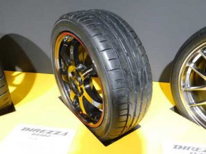 ダンロップ DIREZZA DZ102 の特徴 | タイヤWEBサイト